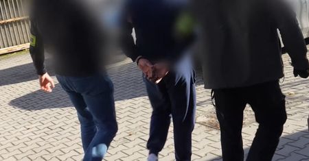 Koszmar w czterech ścianach. Więził i gwałcił pod okiem żony