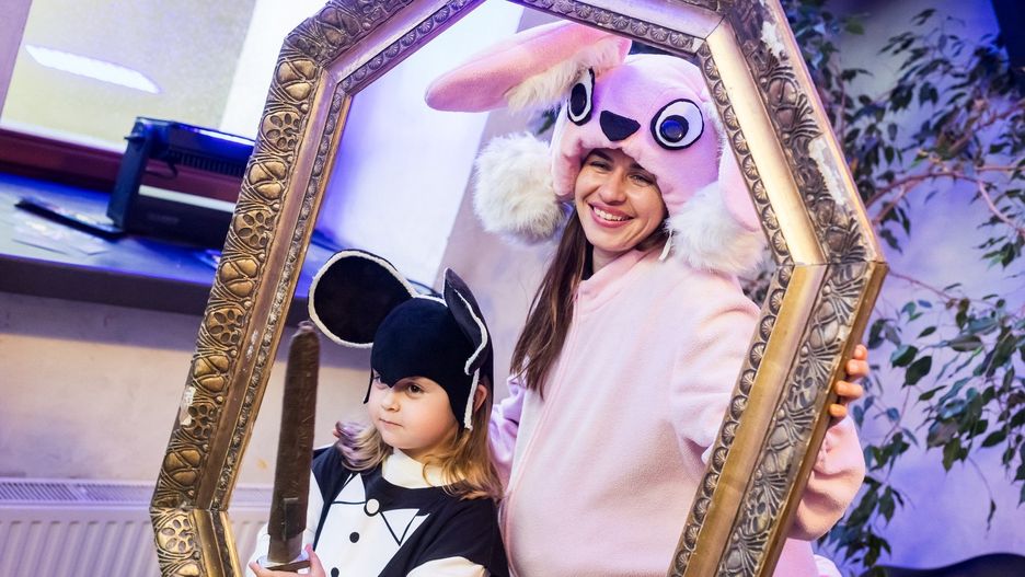 &#34;Teatralna Garderoba&#34; to znana już uczestnikom ubiegłorocznej edycji Europejskiej Nocy Muzeów wyjątkowa atrakcja, przygotowana przez zespół Teatru Polskiego w Bydgoszczy.