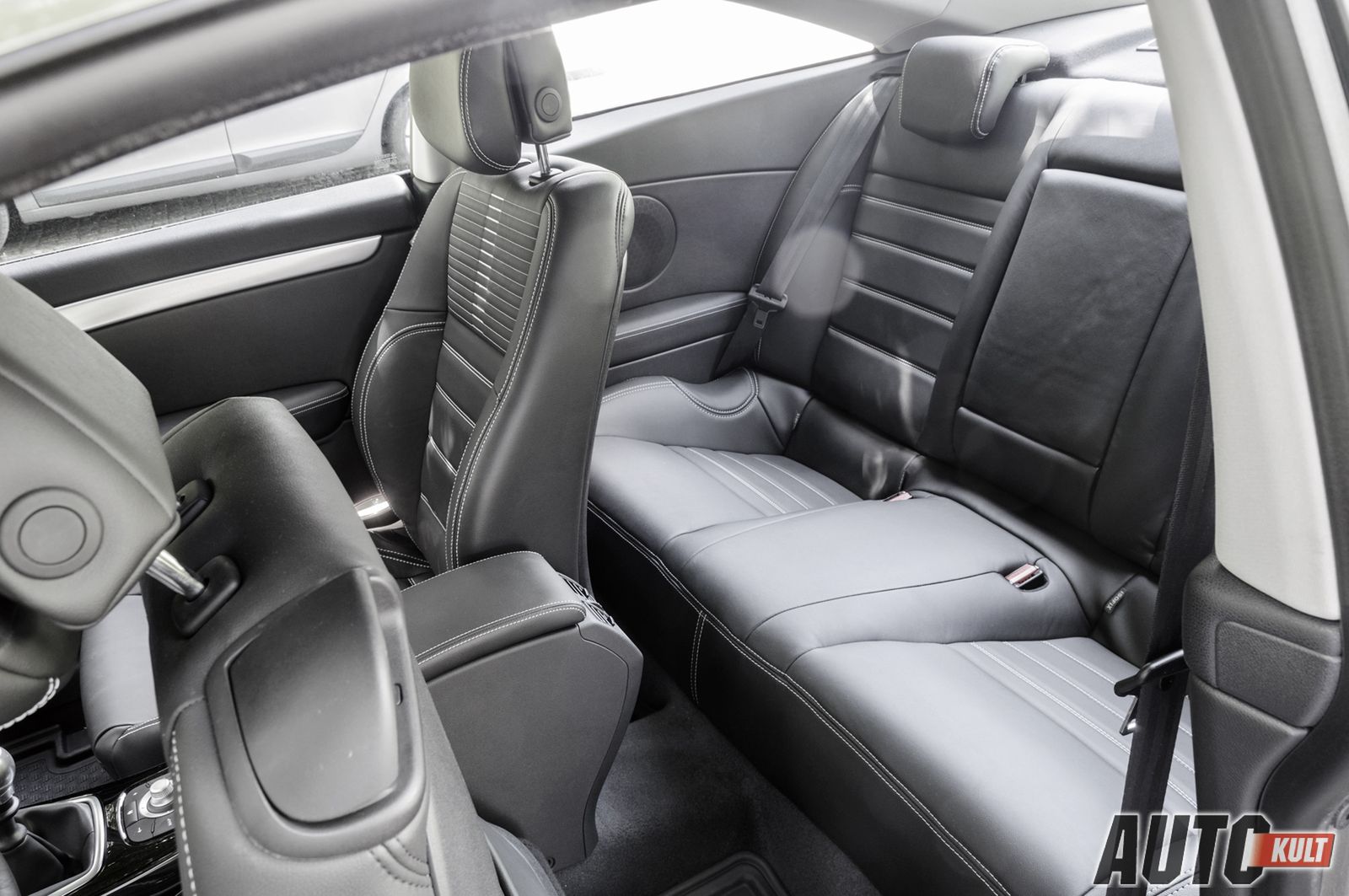 Renault Laguna Coupé 2,0 dCi 4Control - test [galeria zdjęć] 21