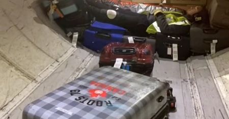 Pracownik lotniska ujawnia. Co dzieje się z bagażami po odprawie?