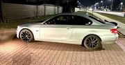 Leszno: 16-latek w BMW przekroczył prędkość. Starszy kolega „dał mu pojeździć”