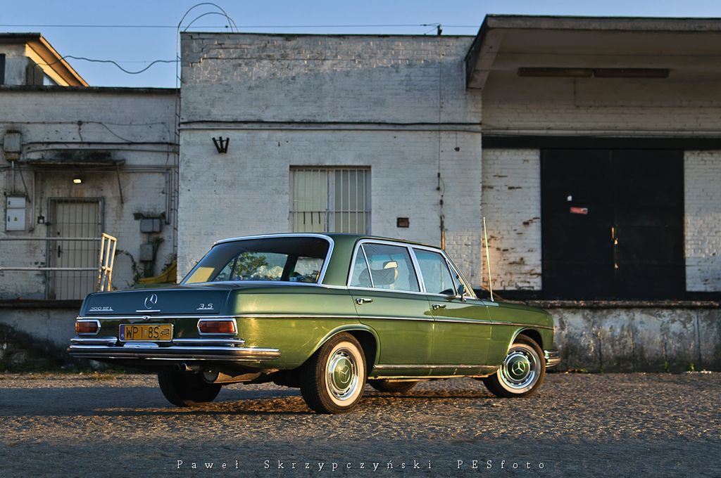 Mercedes-Benz 300 SEL 3.5 (W109) 4