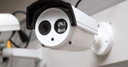 Co myśli kamera? Dzięki sztucznej inteligencji może o tym opowiedzieć