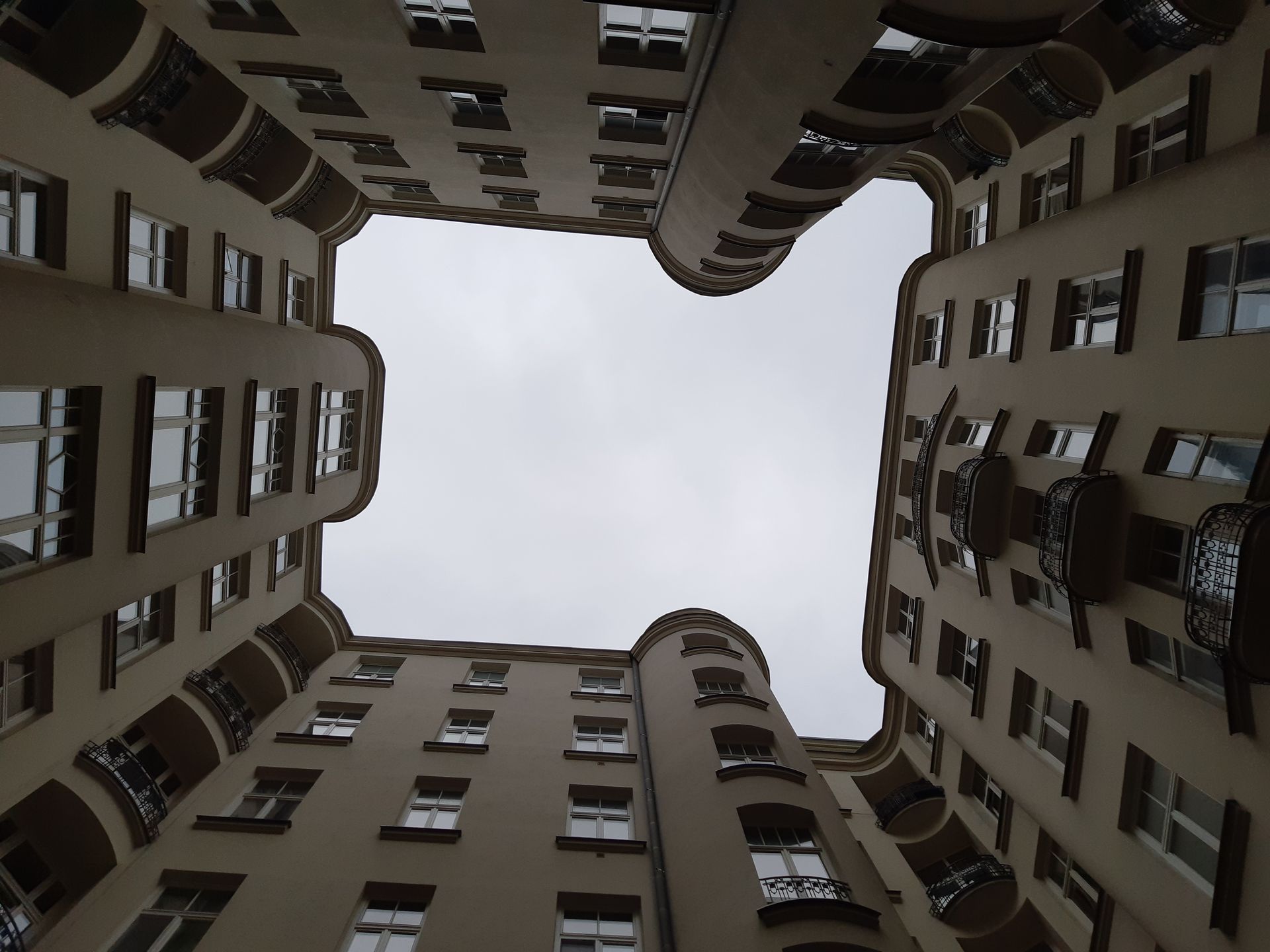 Samsung Galaxy A8 może być pogromcą flagowców [pierwsze wrażenia] 14