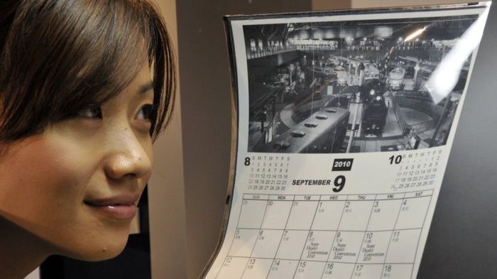 Ultracienki e-ink Sony 1