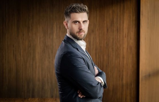 Polsat zarobił mniej z biznesu telewizyjnego. Więcej na produkcje i pracowników