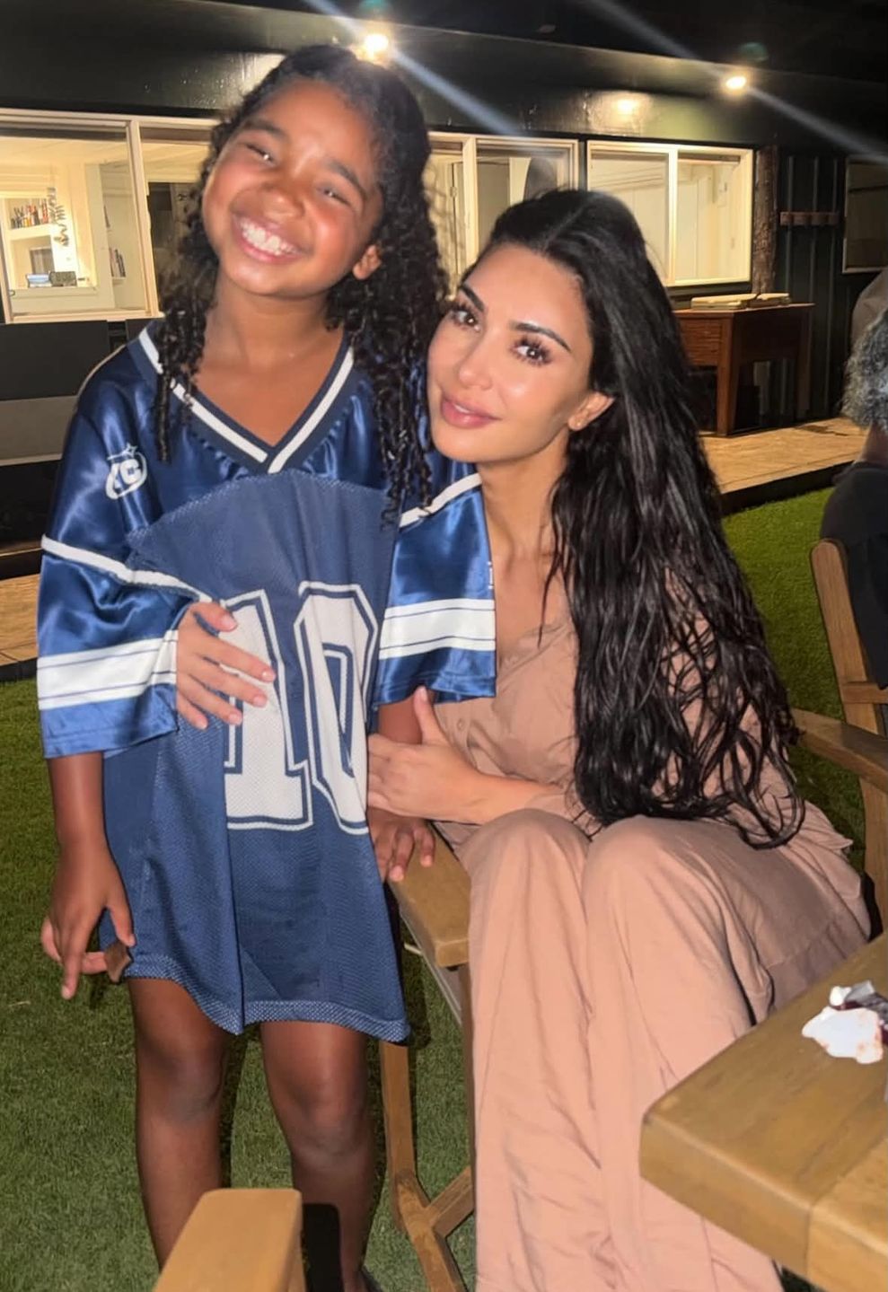Bajeczne wakacje Kim Kardashian z Lewisem Hamiltonem i dziećmi