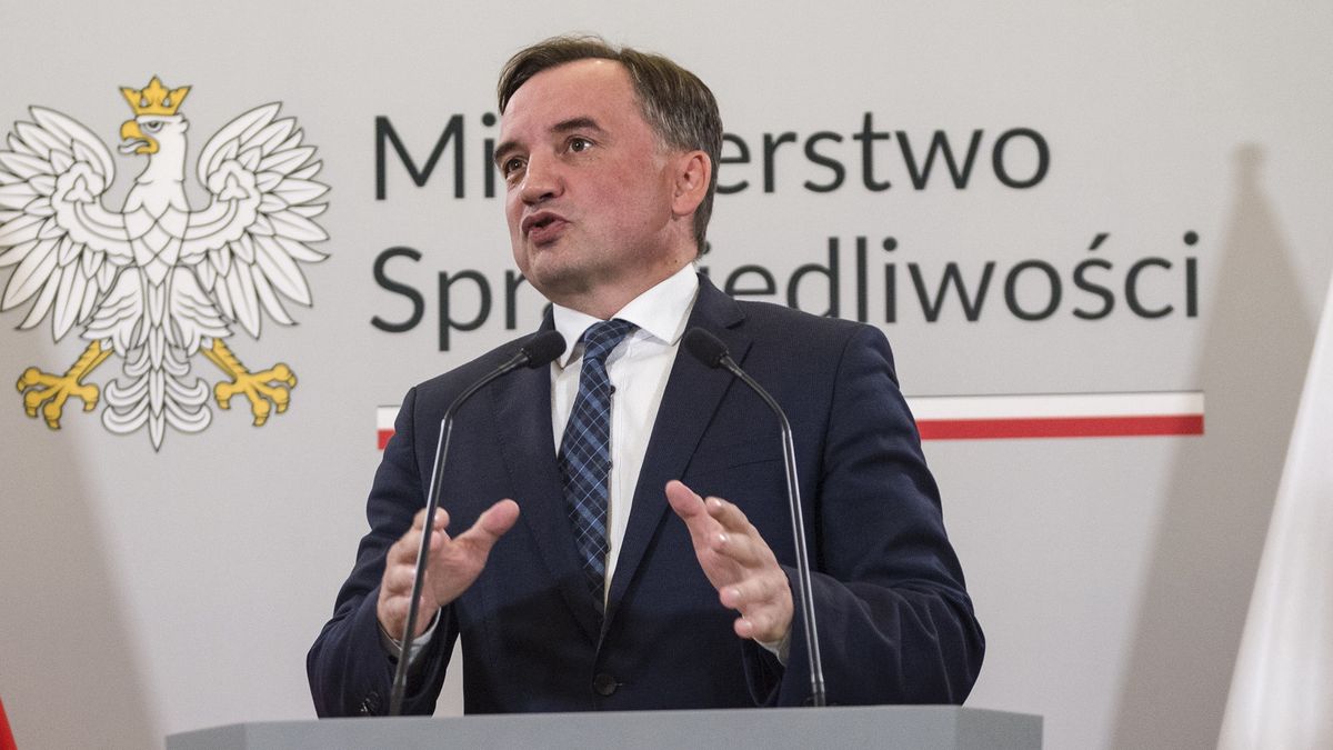 WARSAW, MAZOWIECKIE, POLAND - 2023/10/05: Piotr Cieplucha (L), Zbigniew Ziobro (Middle) and Sebastian Kaleta (R) attend a press conference at the Ministry of Justice in Warsaw. A press conference of the Minister of Justice, General Prosecutor - Zbigniew Ziobro was held in Warsaw, the main topic was "The prosecutor's office's actions regarding media reports about the pedophilic activities of Polish YouTubers, i.e. the so-called Pandora Gate". Zbigniew Ziobro is a candidate for MP in the upcoming parliamentary election (October 15) on behalf of the ruling Law and Justice party. (Photo by Attila Husejnow/SOPA Images/LightRocket via Getty Images)