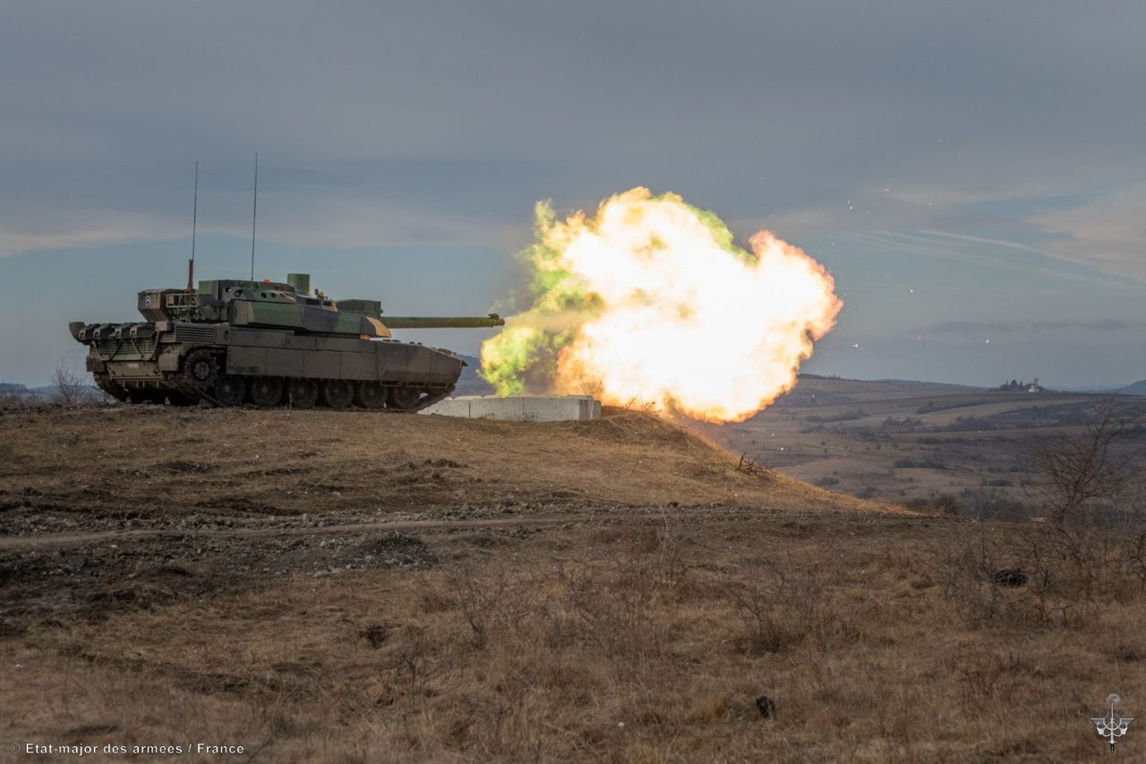 In Romania, the Leclercs have been present since May 2022. A tank on the training ground in Cincu.