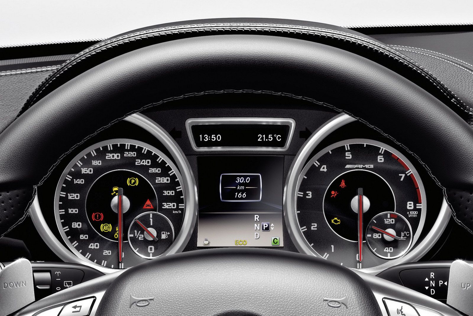 2012-Mercedes-ML-63-AMG-23