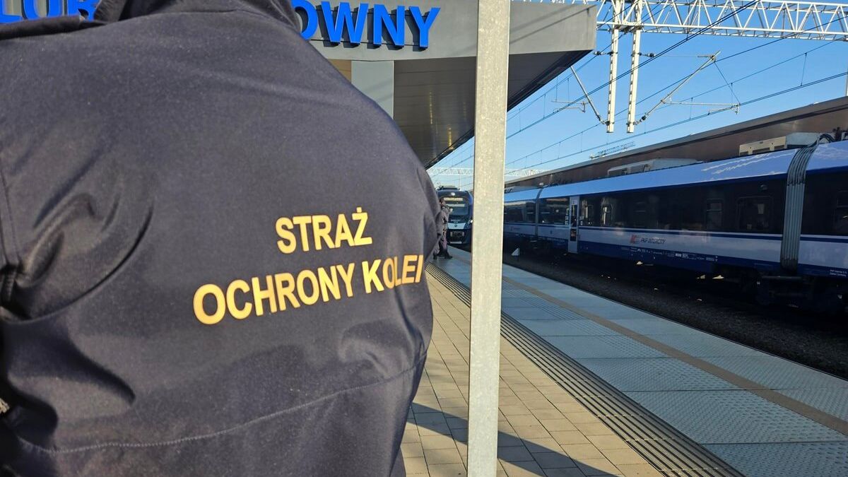 Funkcjonariusz SOK na stacji PKP Lublin Główny