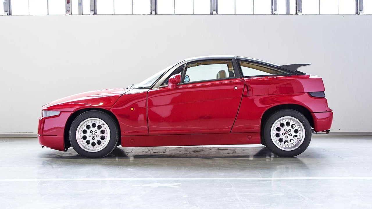 Alfa Romeo da drugie życie klasykom w ramach nowego programu Classiche