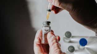 Szczepionka chroni także mężczyzn. Ryzyko raka spada o 46 proc.