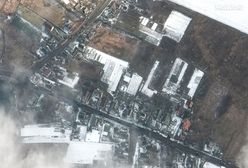 Wypalone budynki i kolumny wojska. Zdjęcia satelitarne Irpienia i Hostomla po walkach