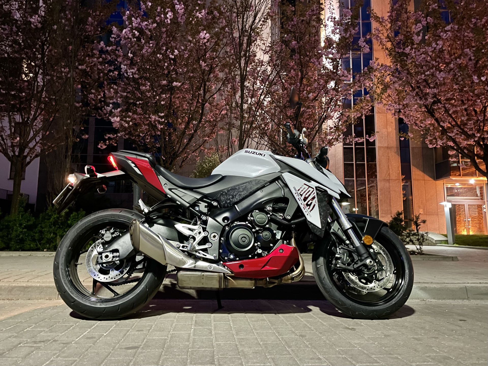 Suzuki GSX-S950