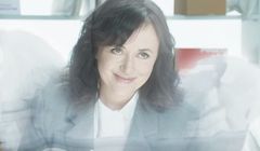 Bank Pocztowy z aniołami stróżami reklamuje konto ZawszeDarmowe (wideo)