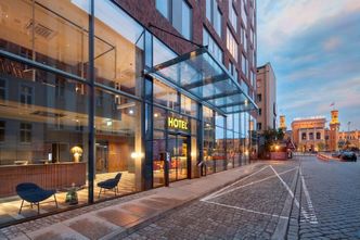 Spór o wrocławski hotel. Właściciele pokoi walczą z dzierżawcą obiektu, który chce sprzedać parter na poczet długów