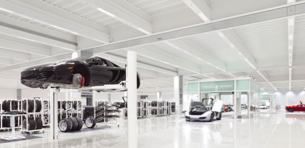 Centrum McLarena - architektura przemysłowa od Foster + Partners [wideo] 9