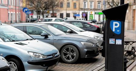 Dostała mandaty na 900 zł za parkowanie w Łodzi. Urzędnicy nieugięci