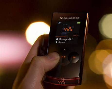 Sony Ericsson Z770 i W980 3