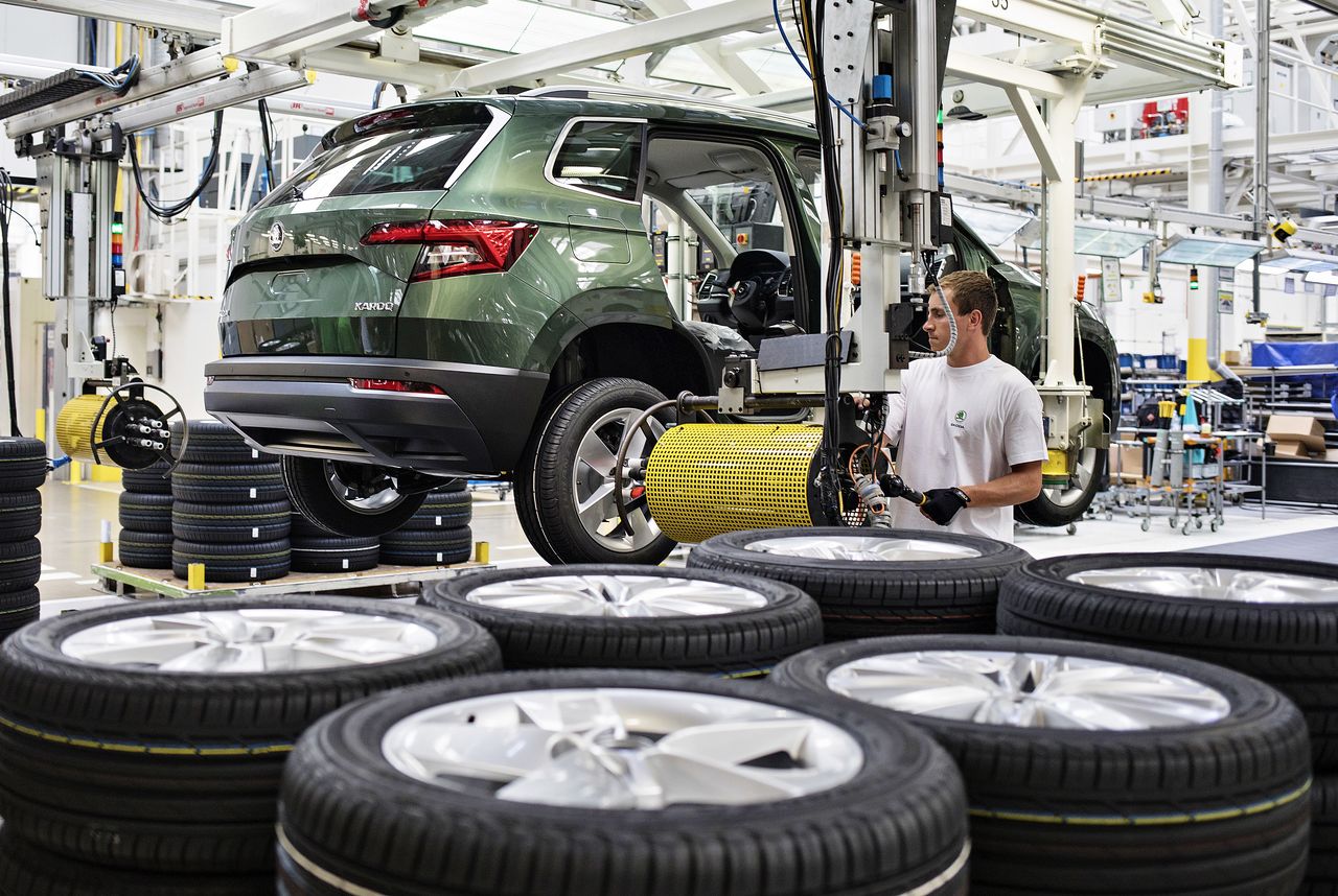 Škoda wstrzymuje produkcję w Kvasinach. Powód ten sam co w Volkswagenie