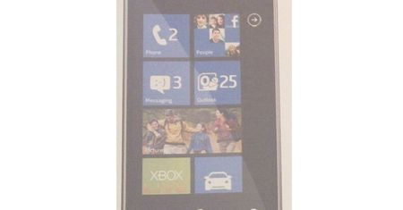 Nokia 900 - prawdziwy hit z Windows Phone i NFC?