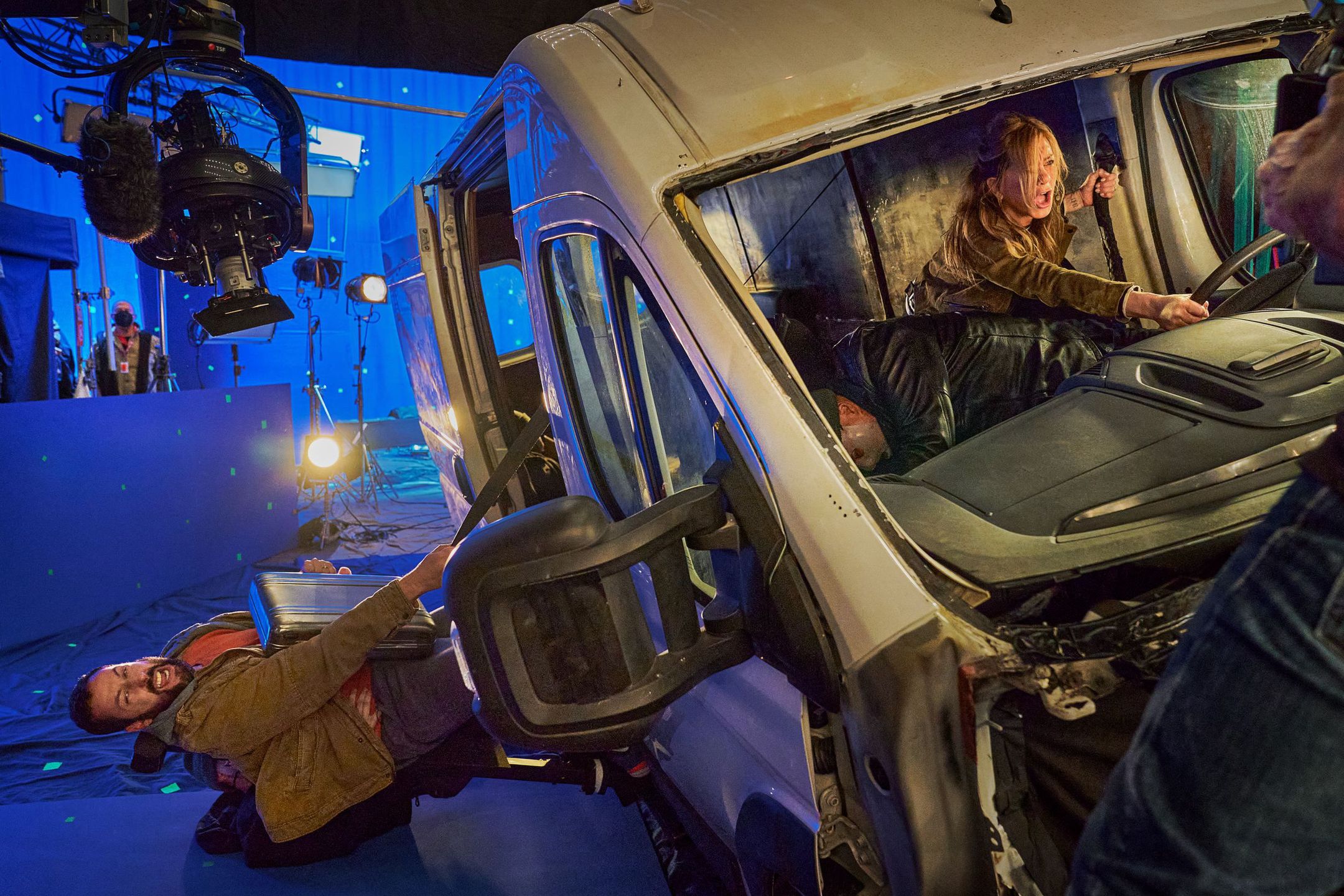 Murder Mystery 2Murder Mystery 2. BTS (L-R) Adam Sandler as Nick Spitz and Jennifer Aniston as Audrey Spitz on the set of Murder Mystery 2. Cr. Scott Yamano/Netflix © 2023.