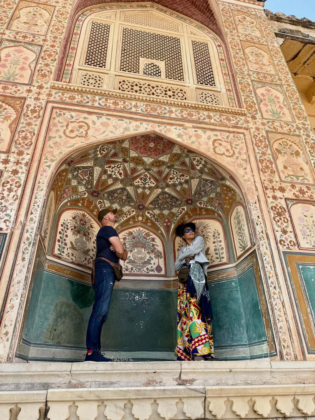 Omenaa Mensah i Rafał Brzoska relacjonują podróż do Indii