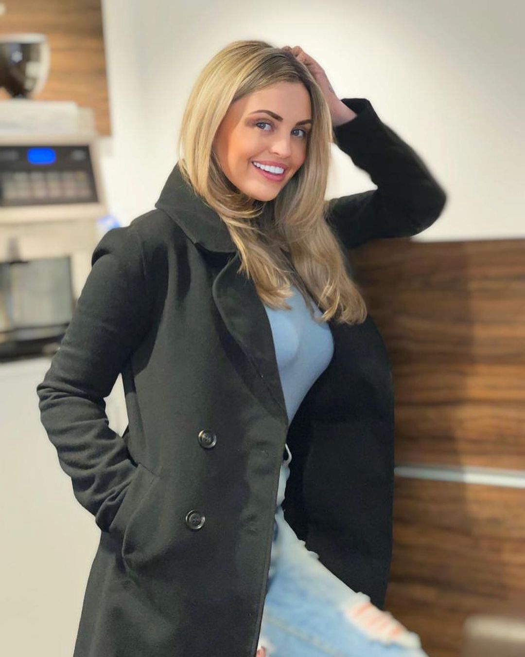 Brytyjska influencerka w ogniu krytyki. Poszło o ślubne zaproszenia, ale nie tylko