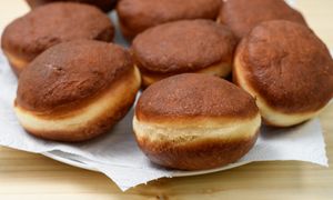 11-latek dostał pączka. Skończył w szpitalu. Okropny wybryk