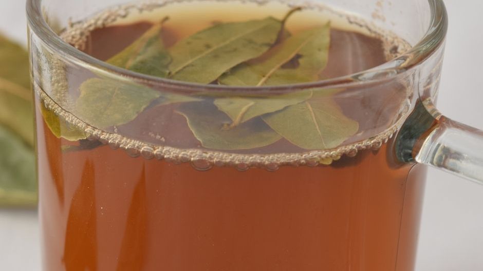 Wywar z liści laurowych na bóle stawów