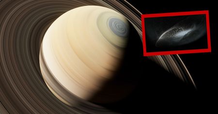 Pierścienie Saturna to bitewny pył. Starły się tam dwa księżyce