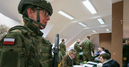 Przyjdą listy z urzędów. Wojsko wezwie na kwalifikację 245 tysięcy osób