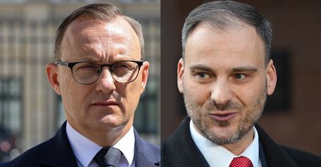 Ekshumacje na Wołyniu. W sieci trwa spór między pałacami