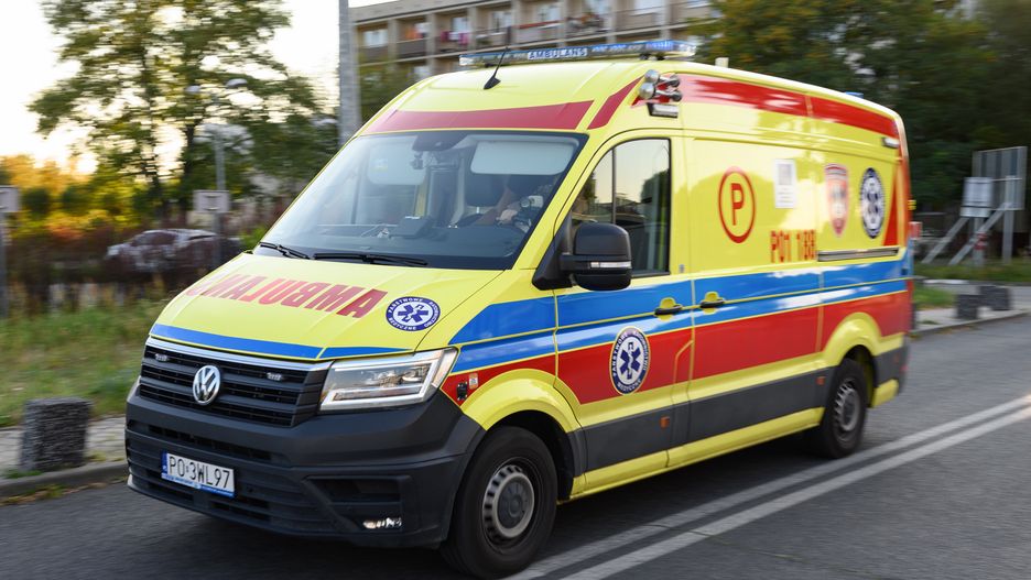 karetka
Jakub Kaczmarczyk
ameryka�ska, armia, Black Hawk, im. J�zefa Strusia w Poznaniu, l�dowanie, l�dowisko, w poznaniu, Wielospecjalistyczny Szpital Miejski, wielozadaniowy ameryka�ski
