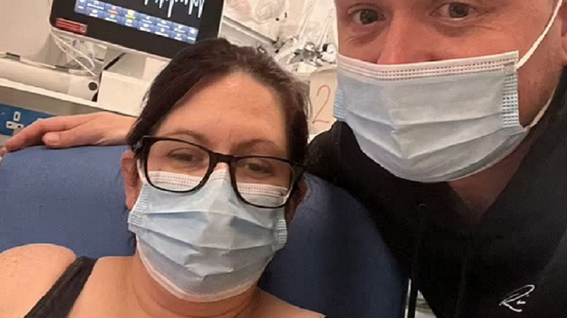 Zamiast trojaczków, para przywitała na świecie czworaczki.