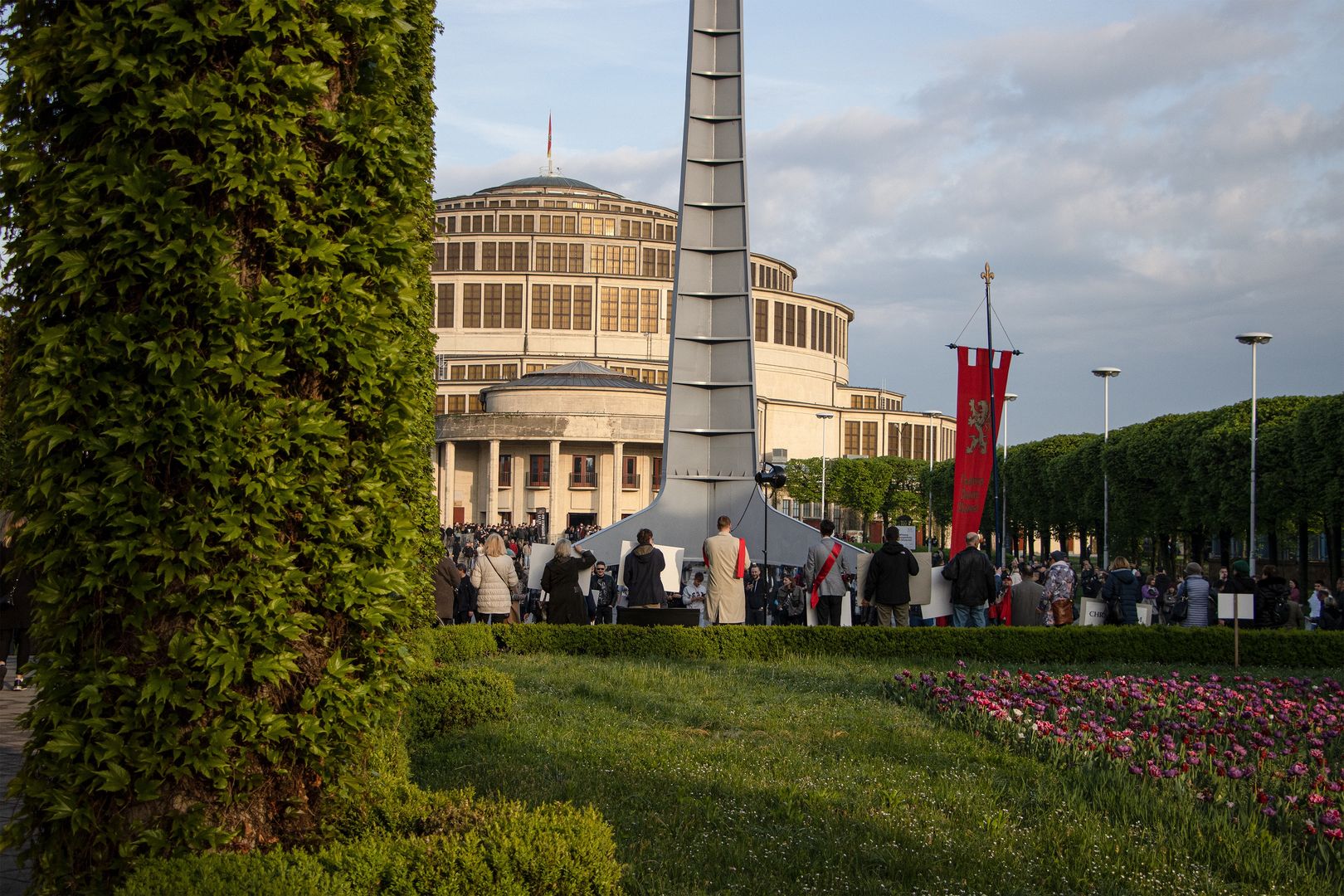 Protest przez koncertem Behemotha
