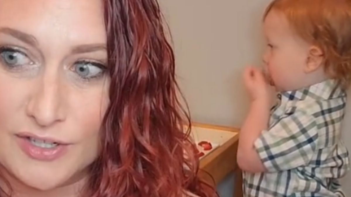 Na rozmowę o pracę wybrała się z synkiem. Wideo jest hitem Internetu