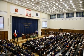 Nowe kierunki studiów na UW. Wśród nich AI, płeć i seksualność, kryminologia oraz ochrona zwierząt. Rejestracja już za moment