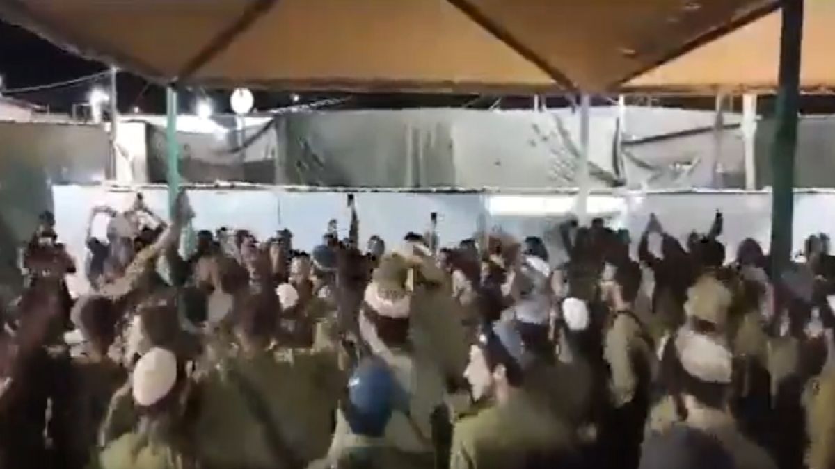 Żołnierze z Netzach Yehuda