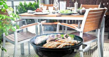 Na małe i duże podwórka. Postaw na praktyczny i solidny grill