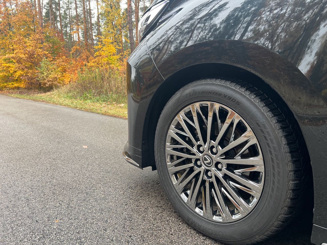 Lexus LM 350h AWD 