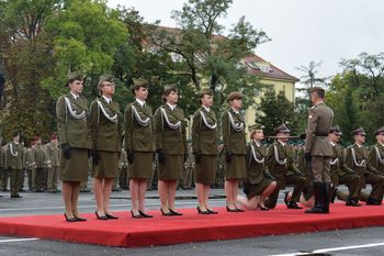 Wrocław: Uroczysta promocja oficerska. 244 nowych podporuczników Wojska Polskiego.