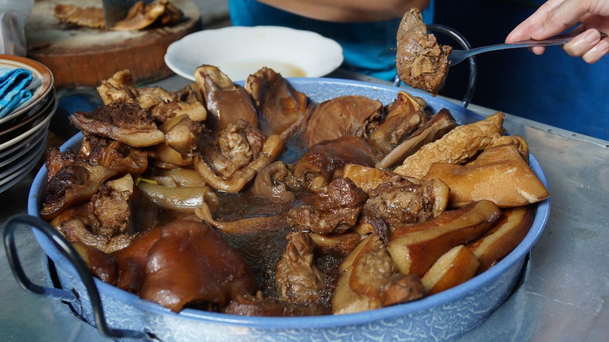 Grzyby moczone w bulionie są wręcz aksamitne w smaku