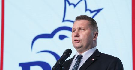 "To jest skandal sam w sobie". Czarnek domaga się dymisji rządu