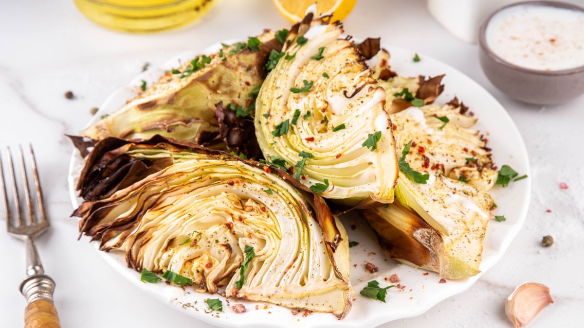 Steki z pieczonej kapusty