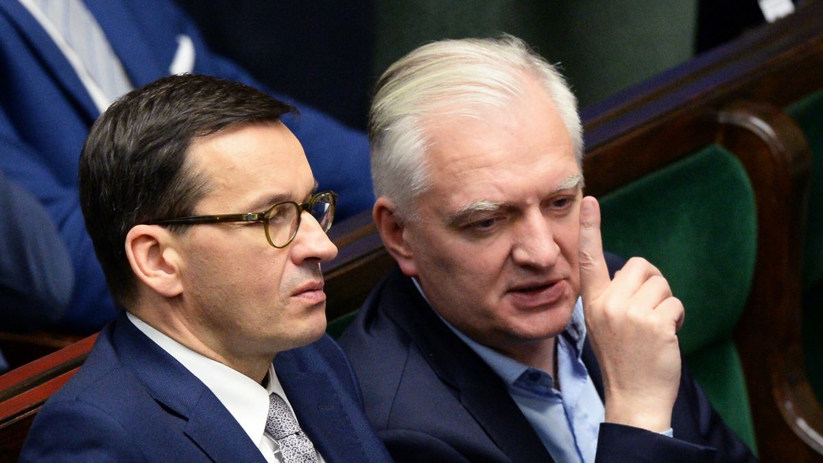 Premier Mateusz Morawiecki i wicepremier Jarosław Gowin