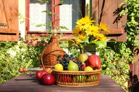 Owoce sezonowe – po jakie i kiedy warto sięgać? 