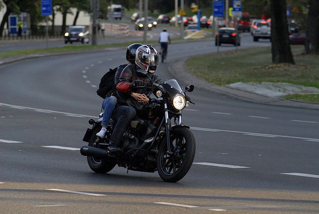 Wrocław. Motocyklista uciekał przed policją. Teraz grozi mu do 5 lat więzienia