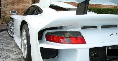 Unikatowe Porsche 911 GT1 Straßenversion na sprzedaż